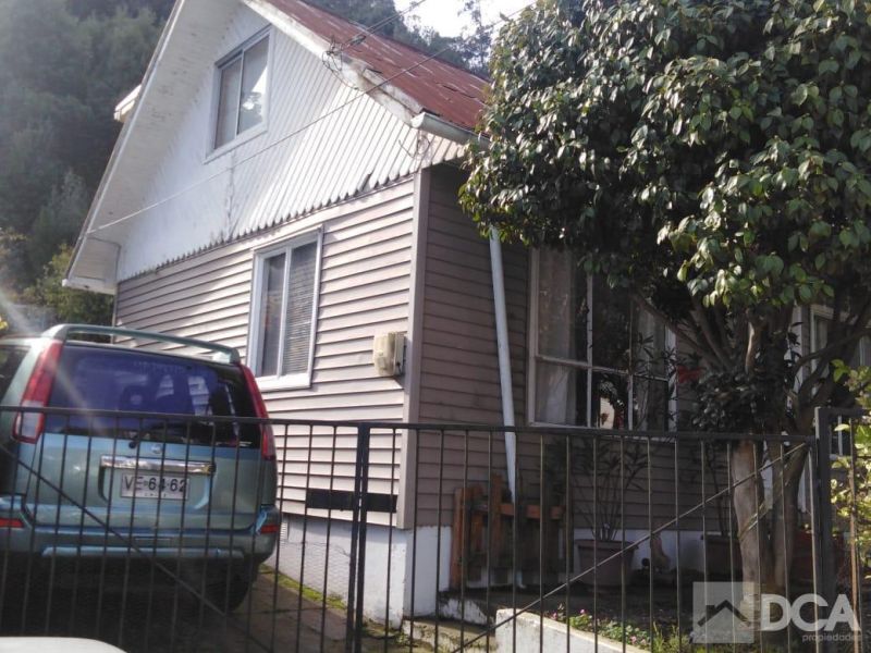 Acogedora casa, sector residencial de Concepción.